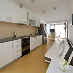 Casa de Férias In By The
