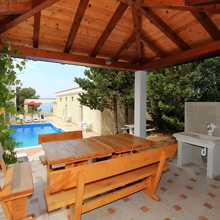 In By The Tatil Evi *