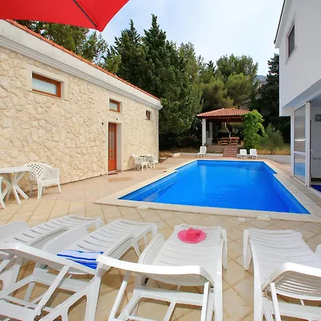 Tatil Evi In By The Starigrad Paklenica