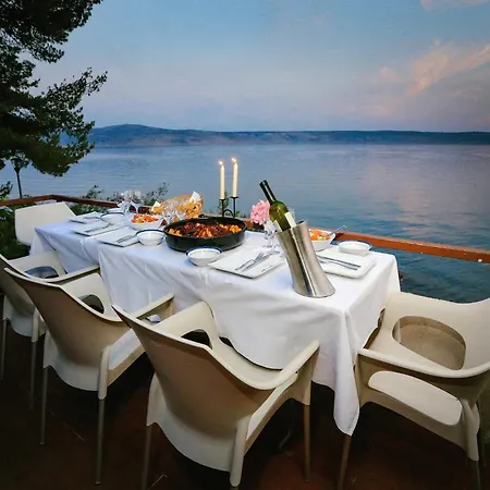 In By The Tatil Evi Starigrad Paklenica