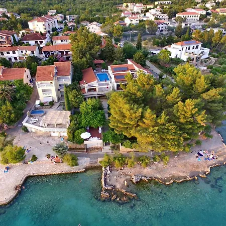 Fantastic With Amazing Garden Private Pool Directly On The Starigrad Paklenica