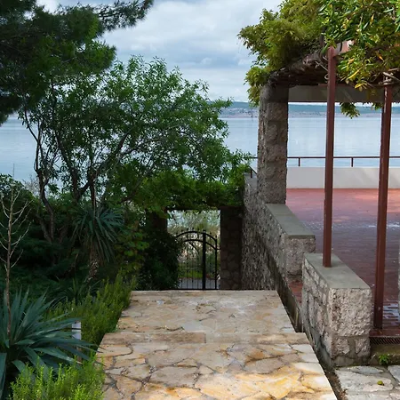 Сasa de vacaciones In By The *