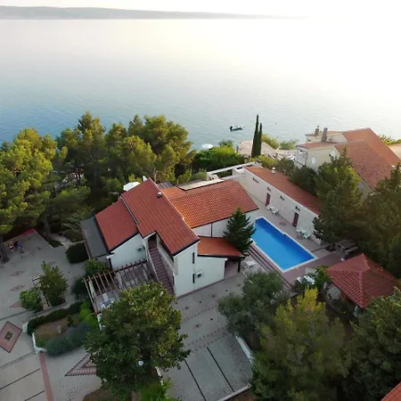 Prázdninový dům Fantastic With Amazing Garden Private Pool Directly On The